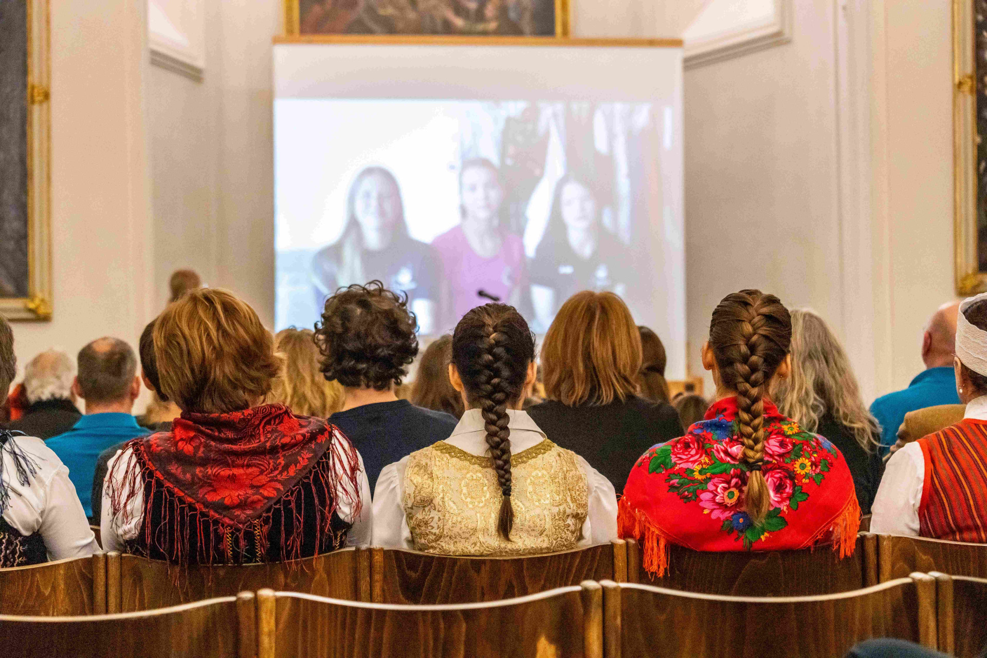 Ausschreibung – Jugendpreis „Jugend macht Heimat!“ 2025